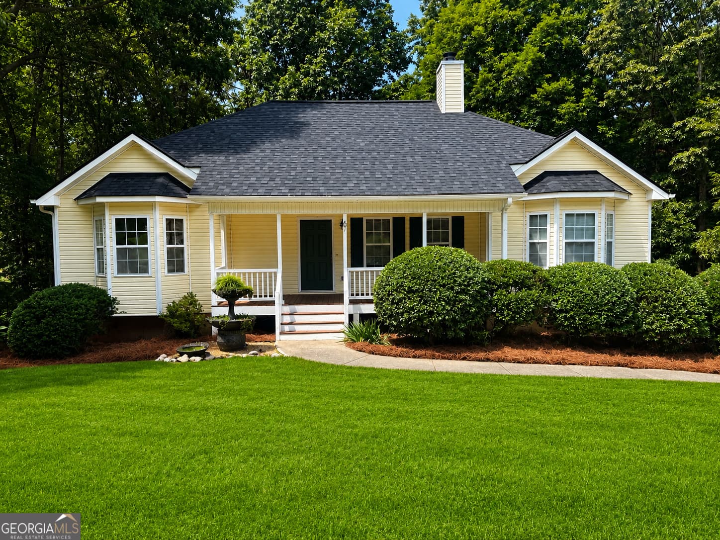 3 bedroom, 2 bathroom, 1,554 sq ft single family residence for sale at 67 Wolfridge Court, Dallas, GA 30132 — photo 2