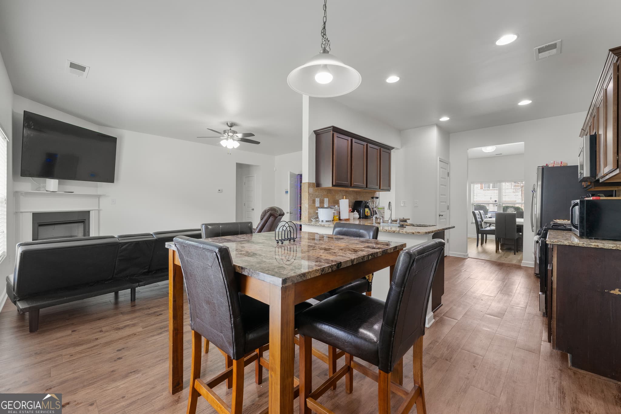5 bedroom, 3 bathroom, 2,556 sq ft single family residence for sale at 3107 Rex Ridge Circle, Rex, GA 30273 — photo 7