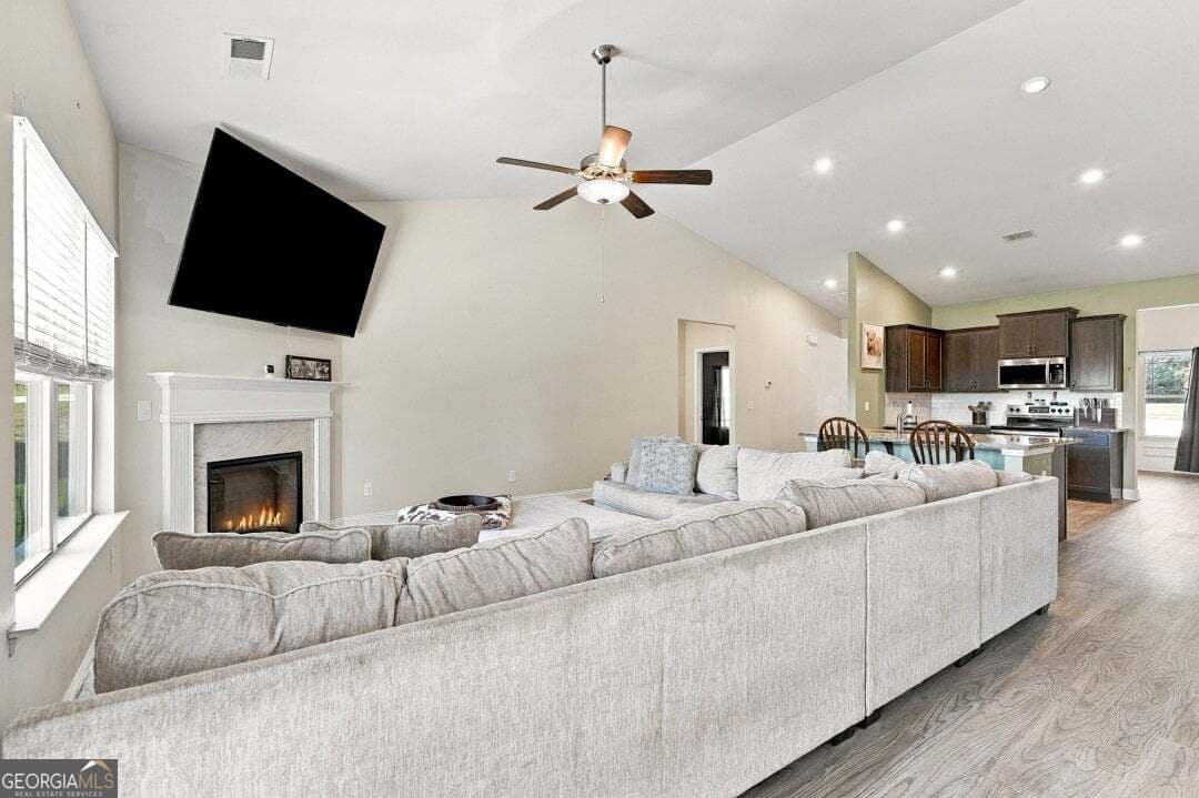 4 bedroom, 2 bathroom, 2,115 sq ft single family residence for sale at 296 N Brooks Village Drive, Pendergrass, GA 30567 — photo 9