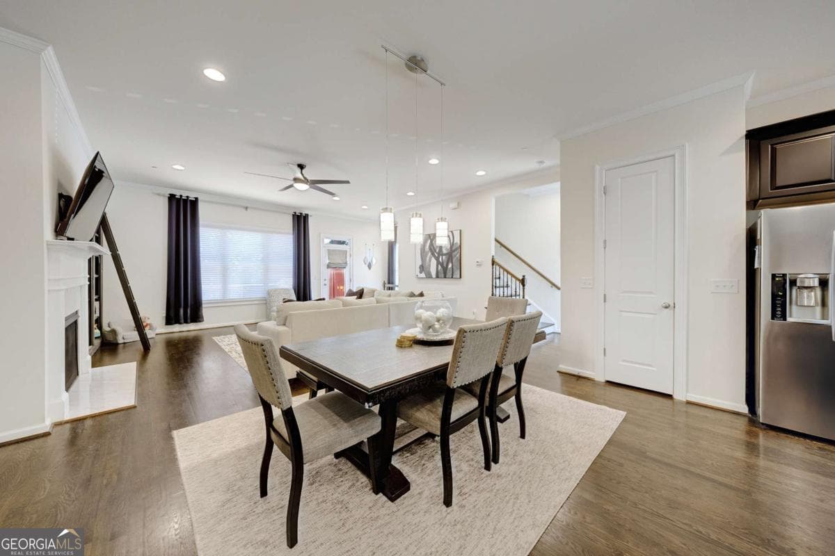 3 bedroom, 3.5 bathroom, 2,084 sq ft townhouse for sale at 909 Dumaine Trace, Sandy Springs, GA 30328 — photo 10