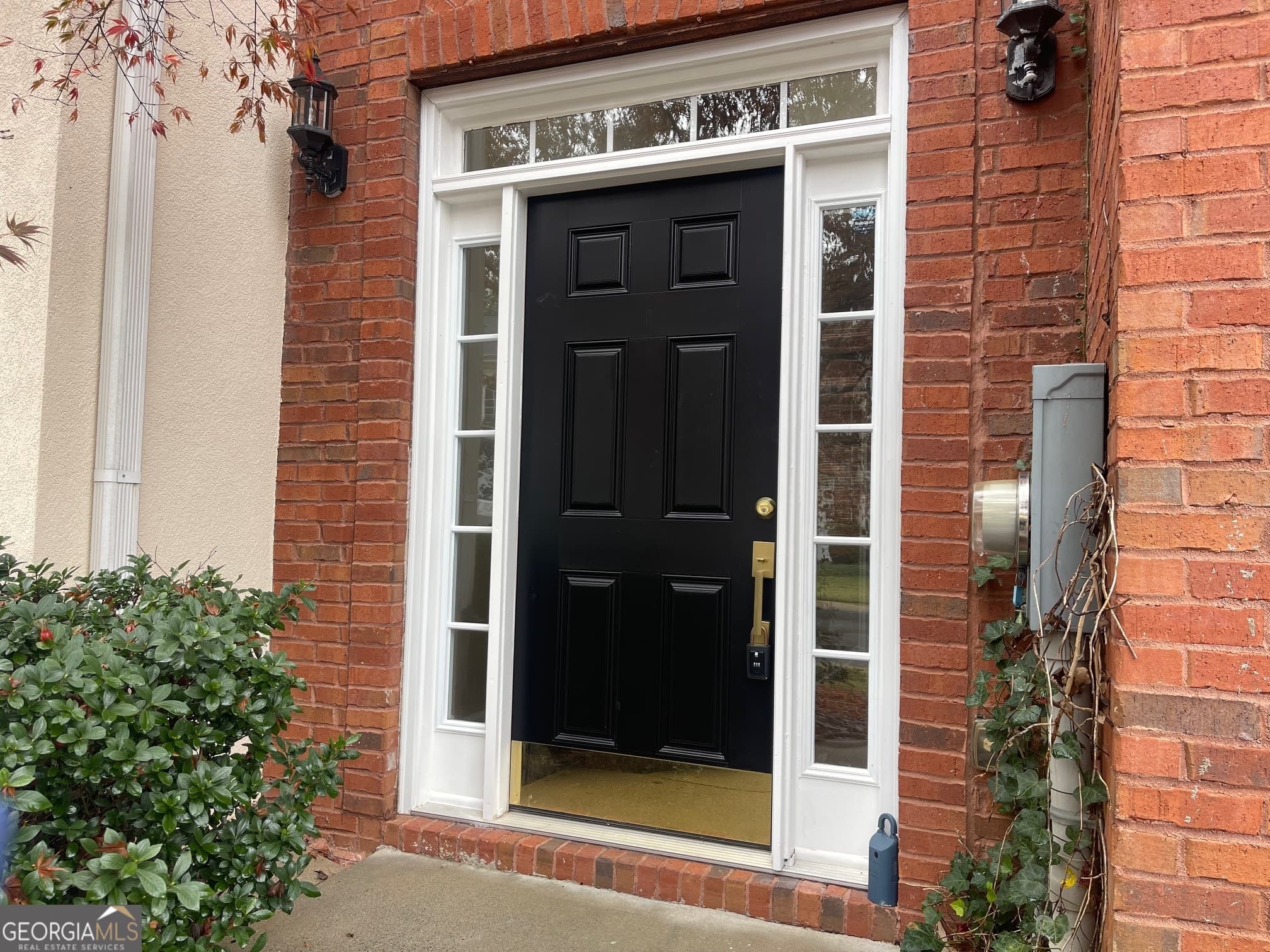 3 bedroom, 2.5 bathroom, 3,020 sq ft townhouse sold at 4207 Rogers Creek Court, Duluth, GA 30096