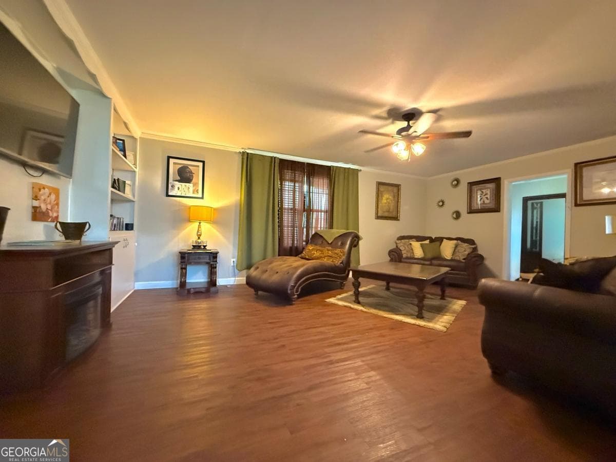 3 bedroom, 2.5 bathroom, 2,103 sq ft single family residence for sale at 44 Kersey Street, Hazlehurst, GA 31539 — photo 3