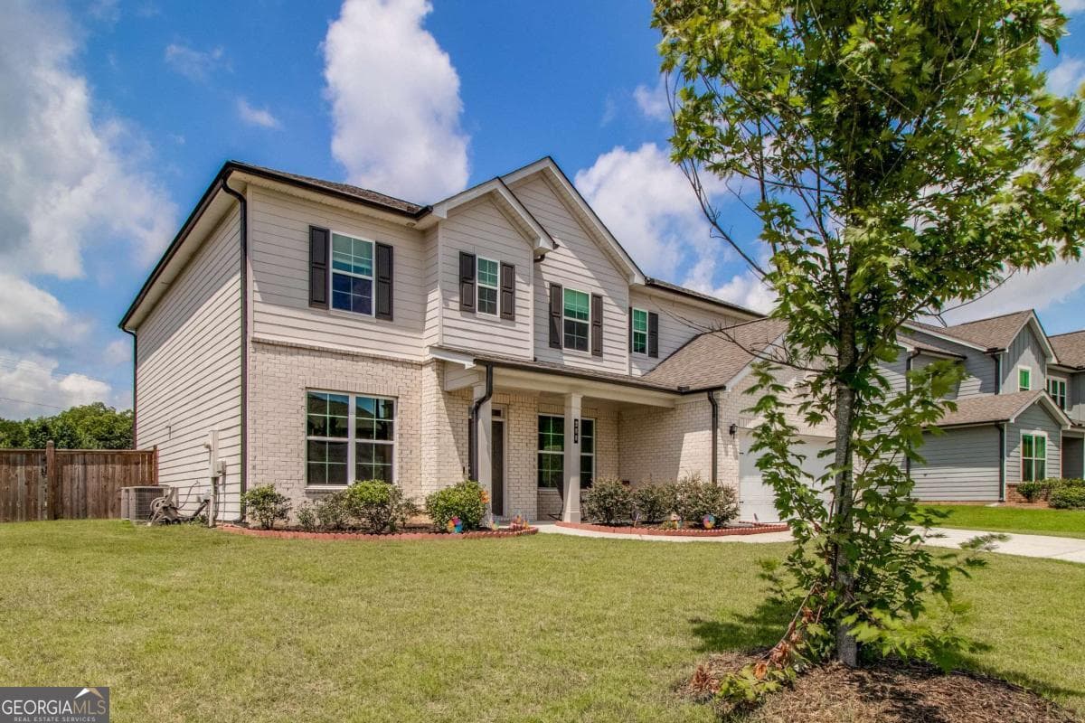 5 bedroom, 4 bathroom, 3,454 sq ft single family residence for sale at 288 cattail Lane, Winder, GA 30680 — photo 2
