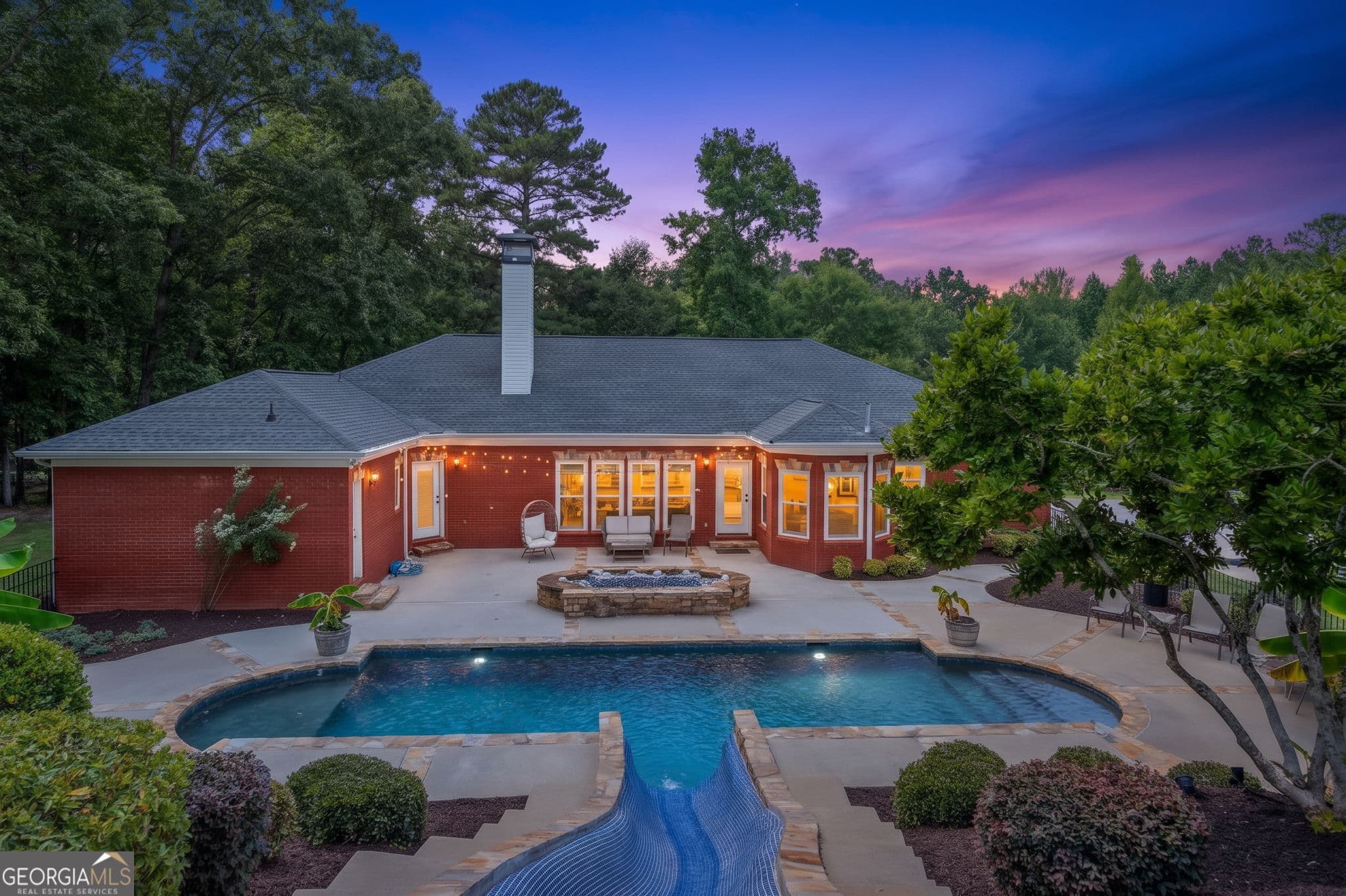 4 bedroom, 4 bathroom, 5,192 sq ft single family residence for sale at 7180 Westray Road, Cumming, GA 30028 — photo 2