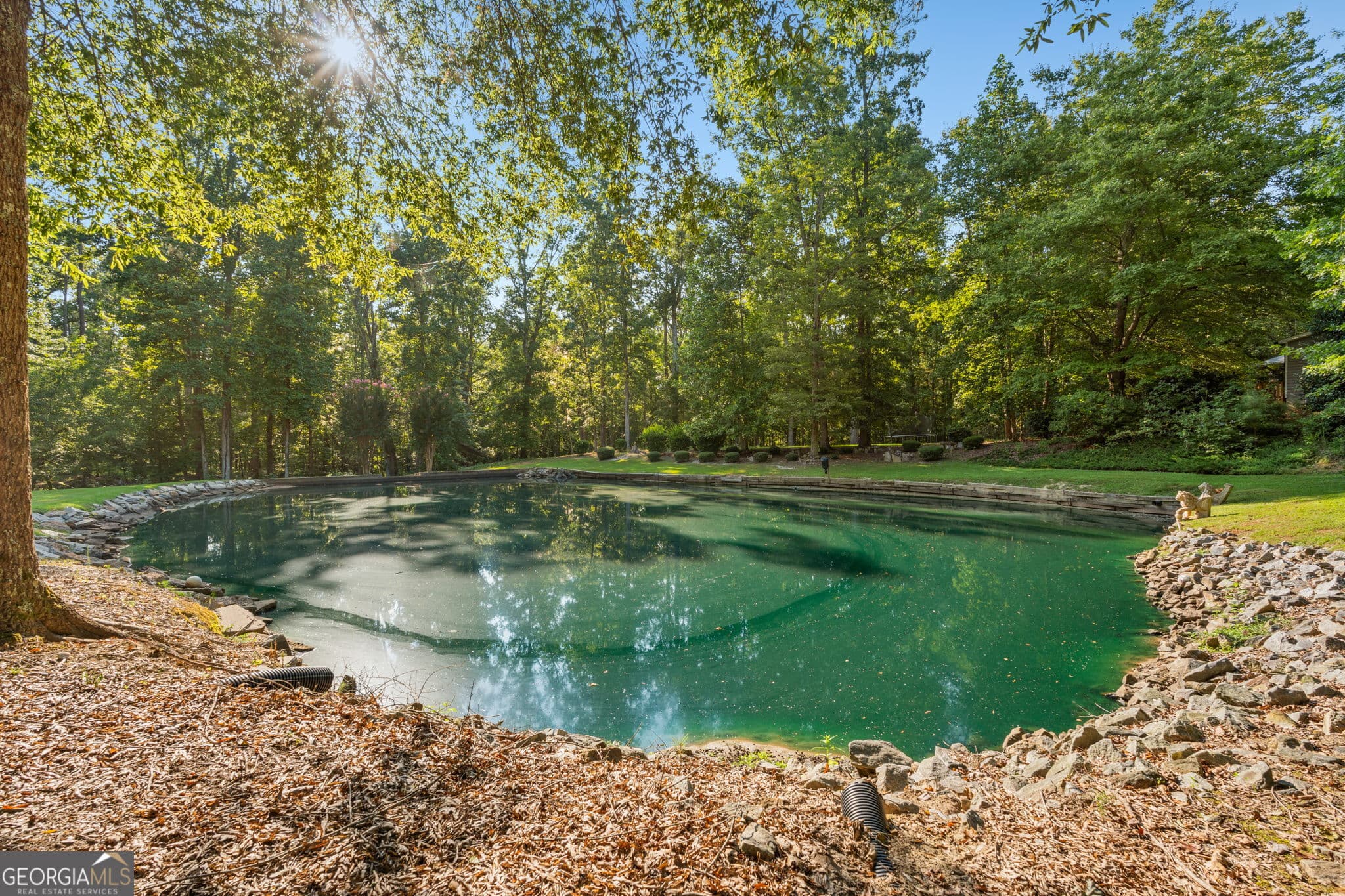 4 bedroom, 4 bathroom, 5,192 sq ft single family residence for sale at 7180 Westray Road, Cumming, GA 30028 — photo 4
