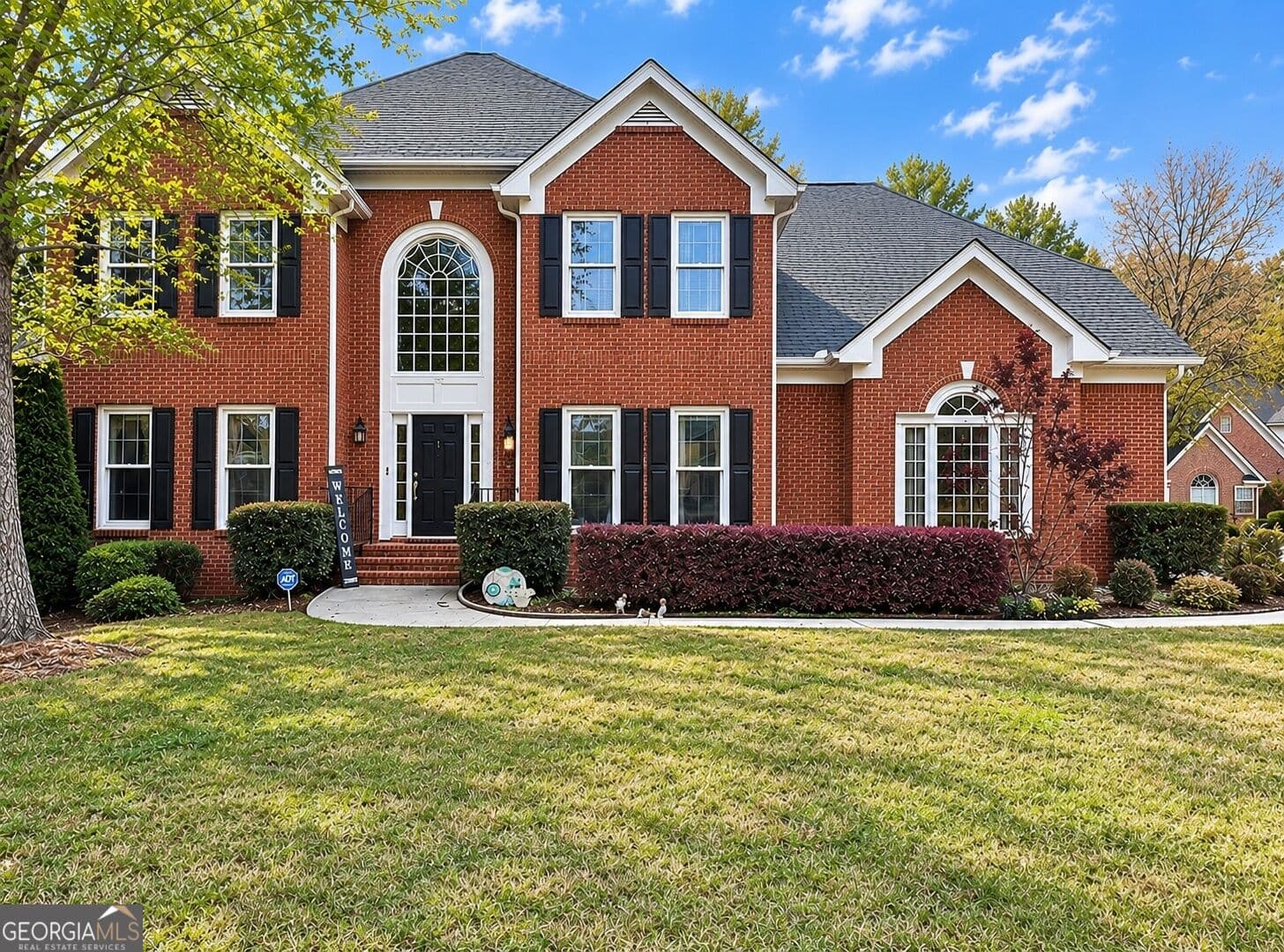 4 bedroom, 3.5 bathroom, 3,420 sq ft single family residence for sale at 314 Savannah Place, Loganville, GA 30052 — photo 1 of 38