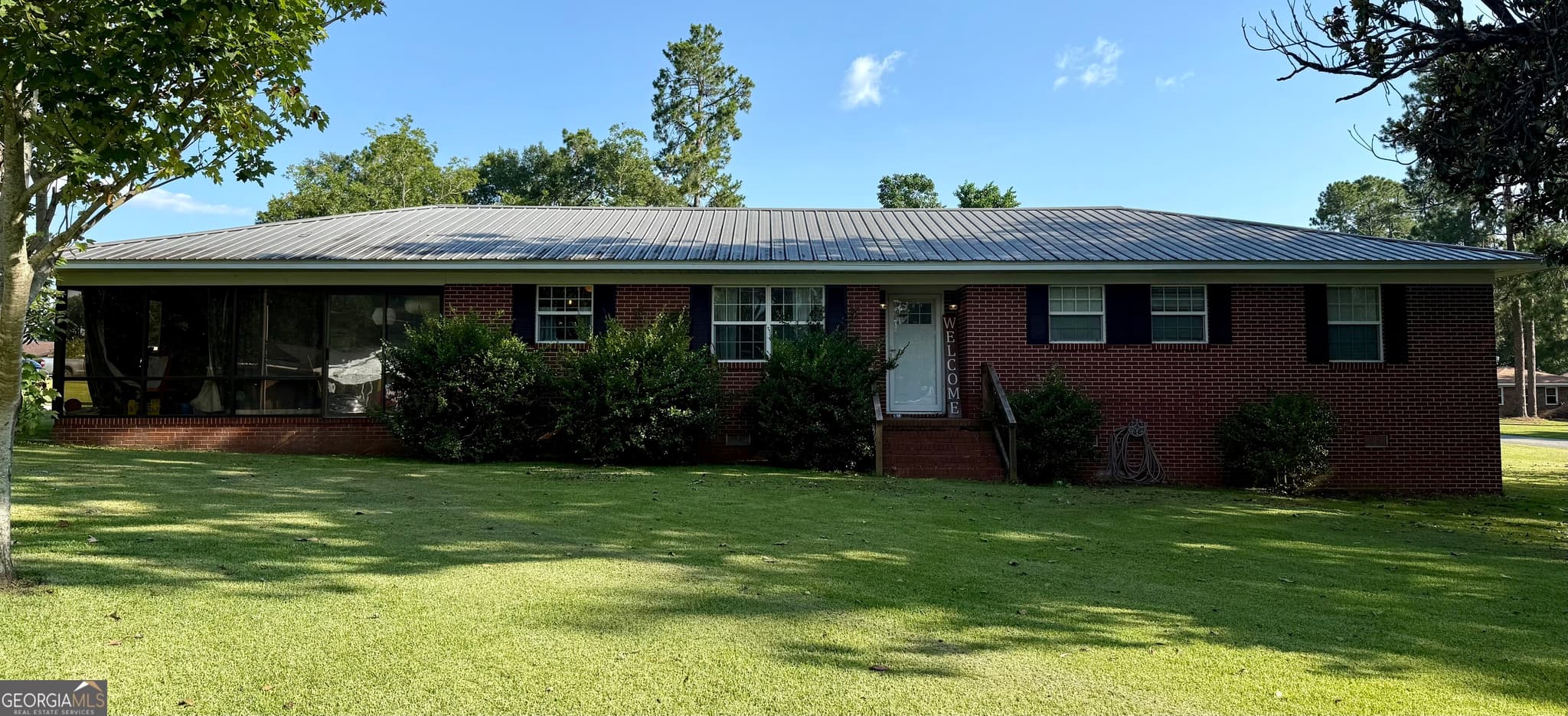 3 bedroom, 2 bathroom, 2,192 sq ft single family residence sold at 202 Laurel Drive, Sylvania, GA 30467