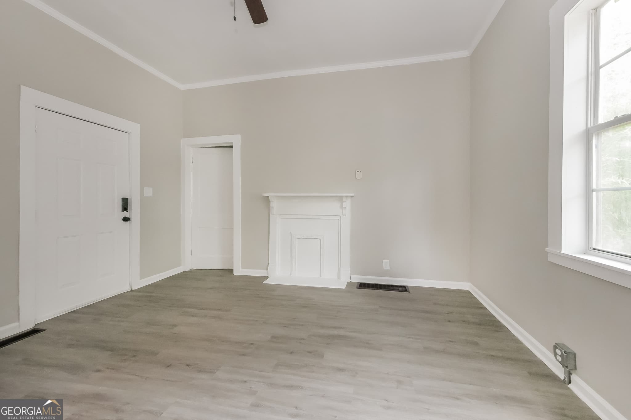2 bedroom, 1 bathroom, 805 sq ft single family residence for sale at 725 Williams Street, Griffin, GA 30223 — photo 2