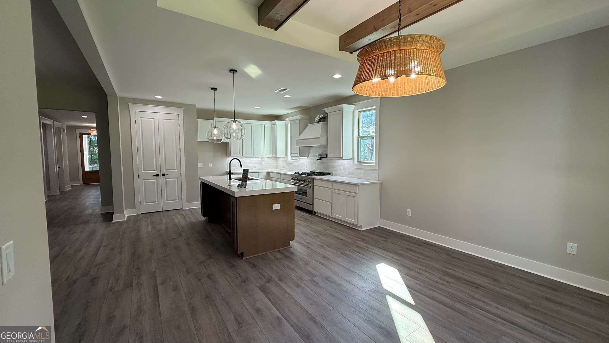 3 bedroom, 2.5 bathroom, 2,382 sq ft single family residence for sale at 98 Eagle Crest Drive, Waverly, GA 31565 — photo 4