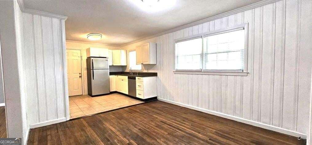 3 bedroom, 2 bathroom, 2,375 sq ft single family residence for rent at 2833 Rockcliff Road, Atlanta, GA 30316 for $1,850 a month — photo 4