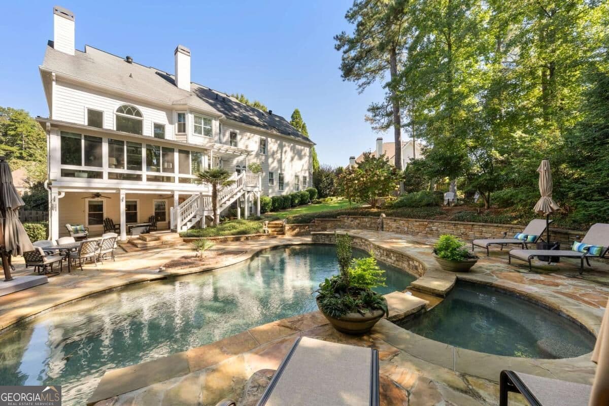6 bedroom, 6 bathroom, 6,234 sq ft single family residence for sale at 2057 Fairhill Lane, Marietta, GA 30064 — photo 3