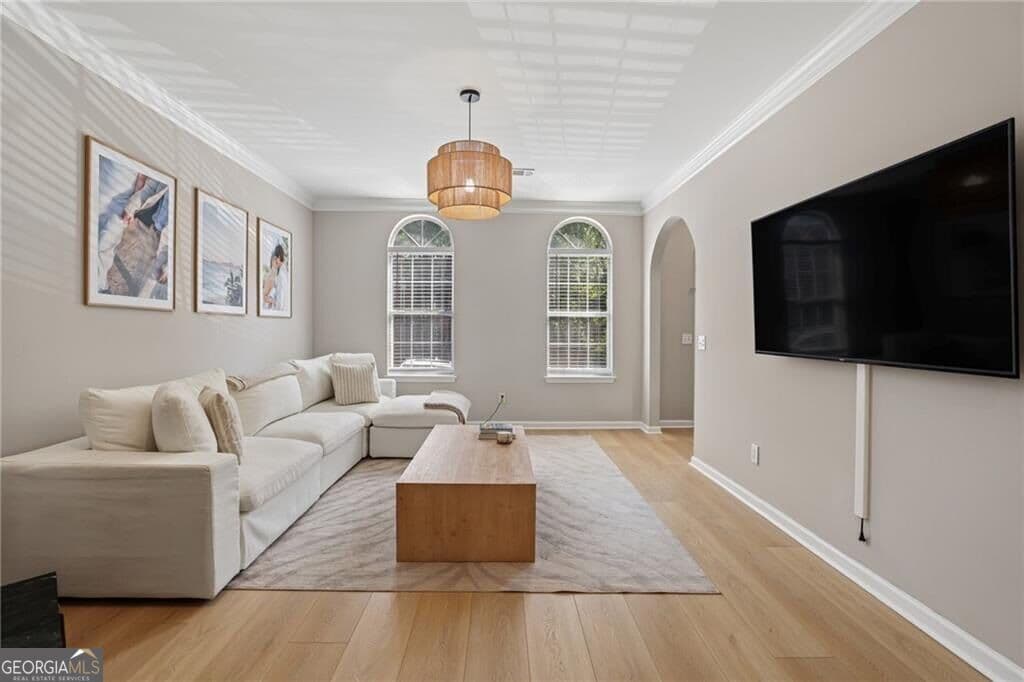 3 bedroom, 2.5 bathroom, 1,584 sq ft townhouse for sale at 7810 Saint Charles Square, Roswell, GA 30075 — photo 6
