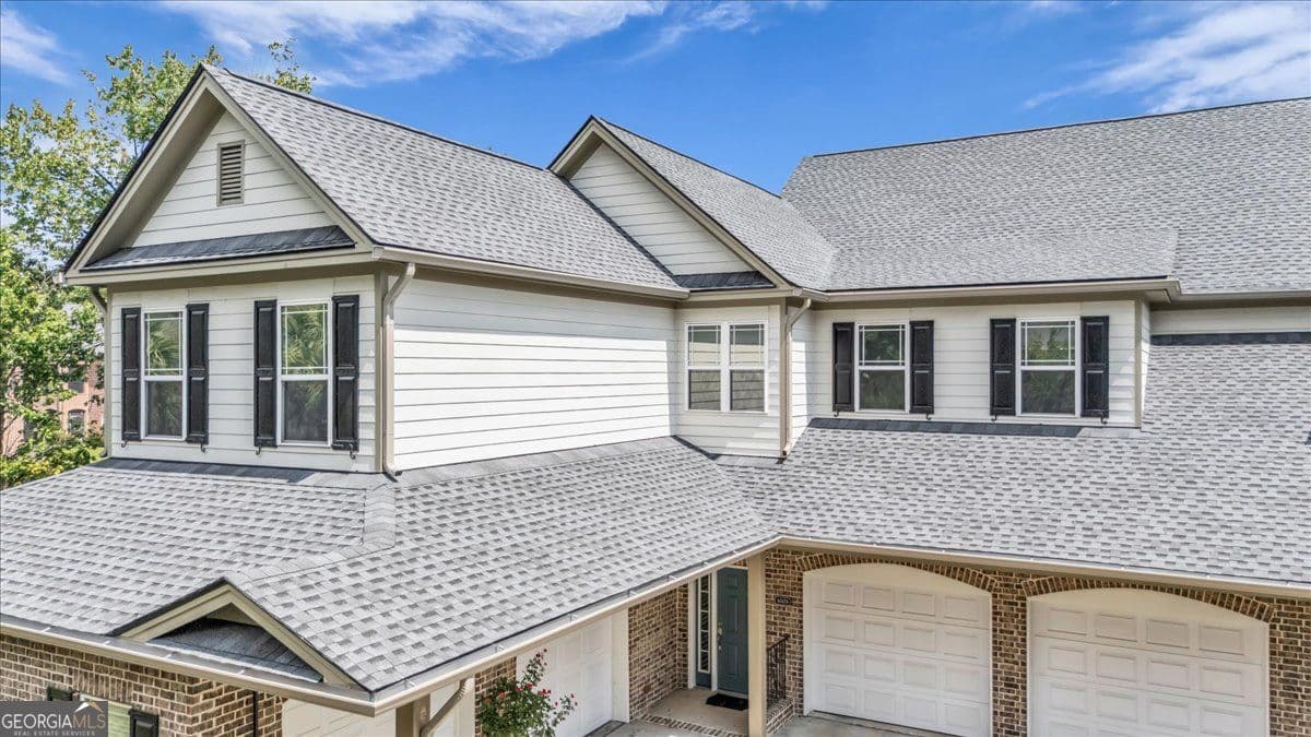 4 bedroom, 3.5 bathroom, 2,972 sq ft condominium for sale at 1003 River Oaks Drive, Richmond Hill, GA 31324 — photo 8
