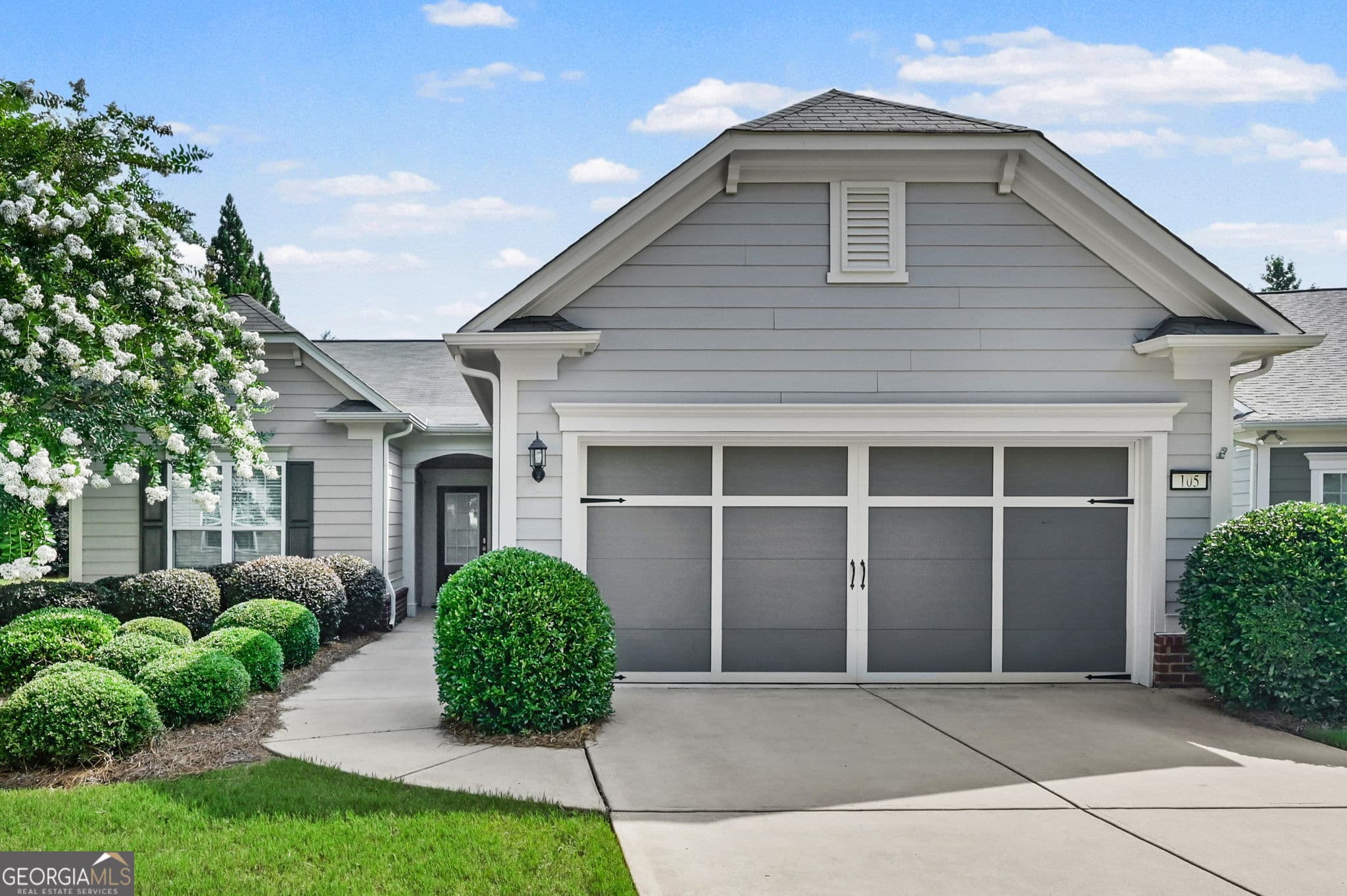 2 bedroom, 2 bathroom, 1,874 sq ft single family residence for sale at 105 Champions Court, Griffin, GA 30223 — photo 1 of 39
