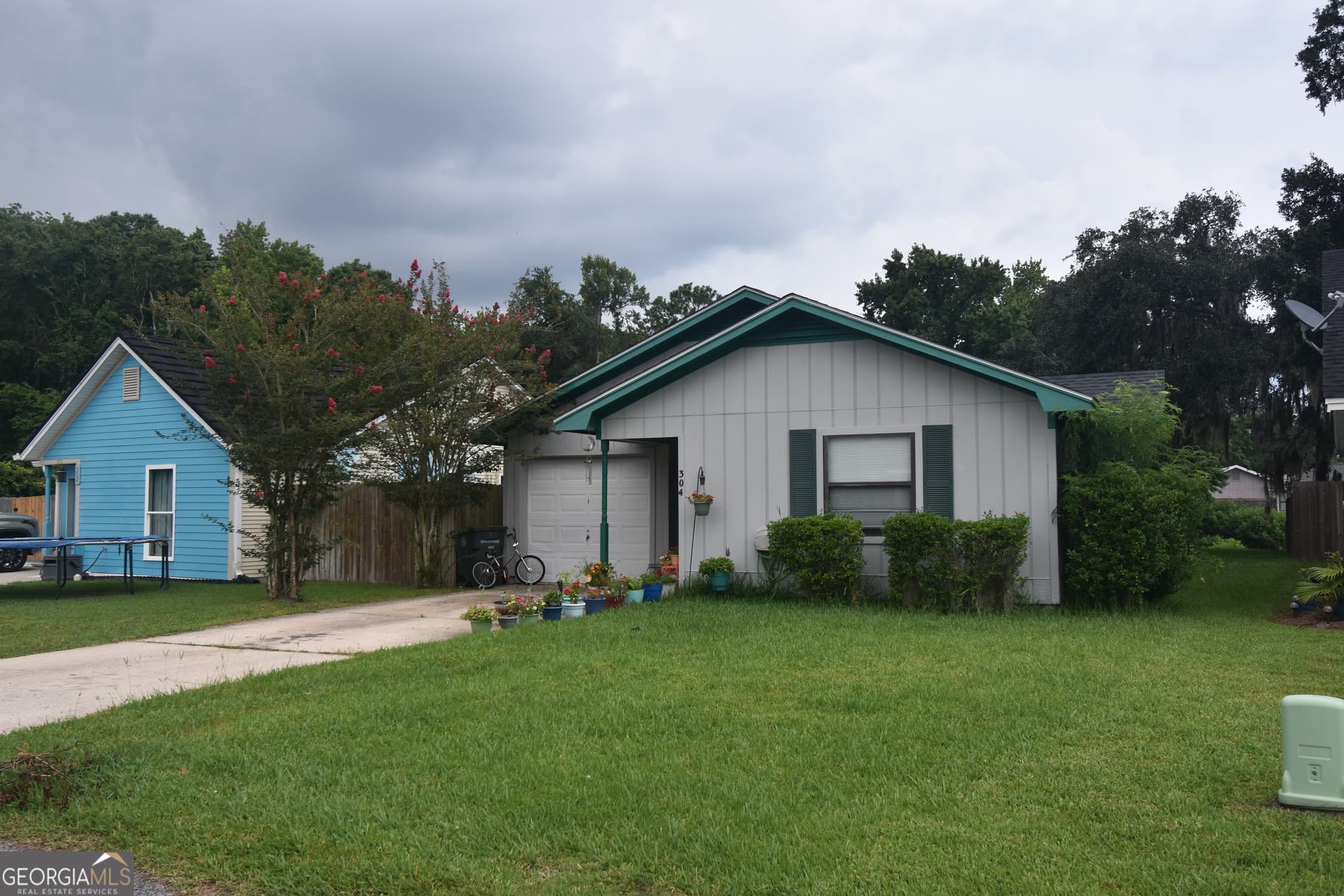 3 bedroom, 2 bathroom, 1,228 sq ft single family residence for sale at 304 Mission Forest Trail, Kingsland, GA 31548 — photo 2