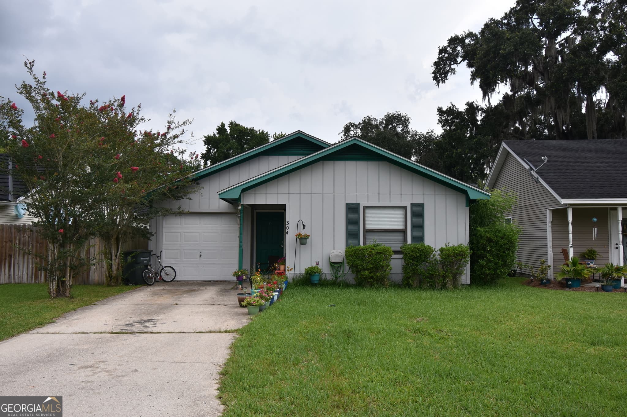 3 bedroom, 2 bathroom, 1,228 sq ft single family residence for sale at 304 Mission Forest Trail, Kingsland, GA 31548