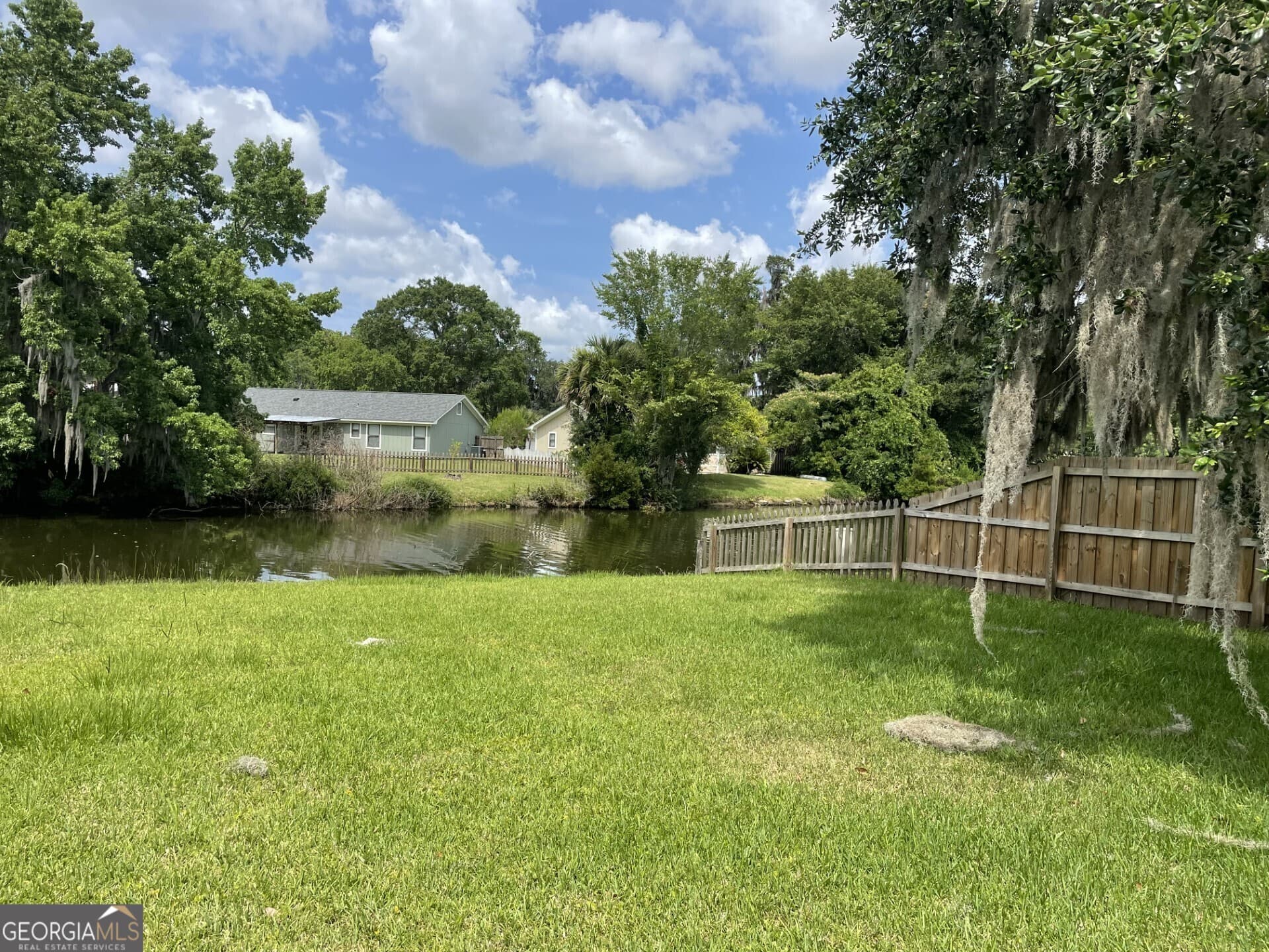 3 bedroom, 2 bathroom, 1,228 sq ft single family residence for sale at 304 Mission Forest Trail, Kingsland, GA 31548 — photo 5