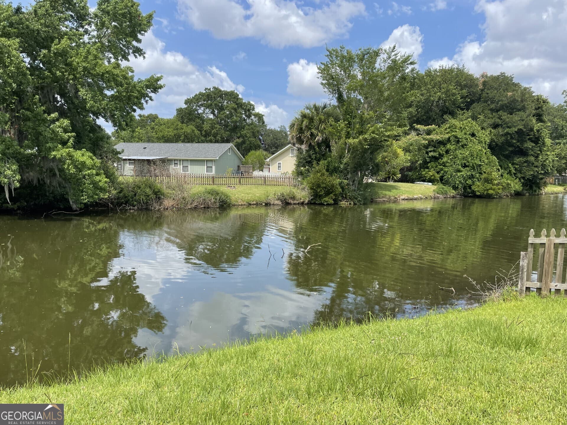 3 bedroom, 2 bathroom, 1,228 sq ft single family residence for sale at 304 Mission Forest Trail, Kingsland, GA 31548 — photo 4
