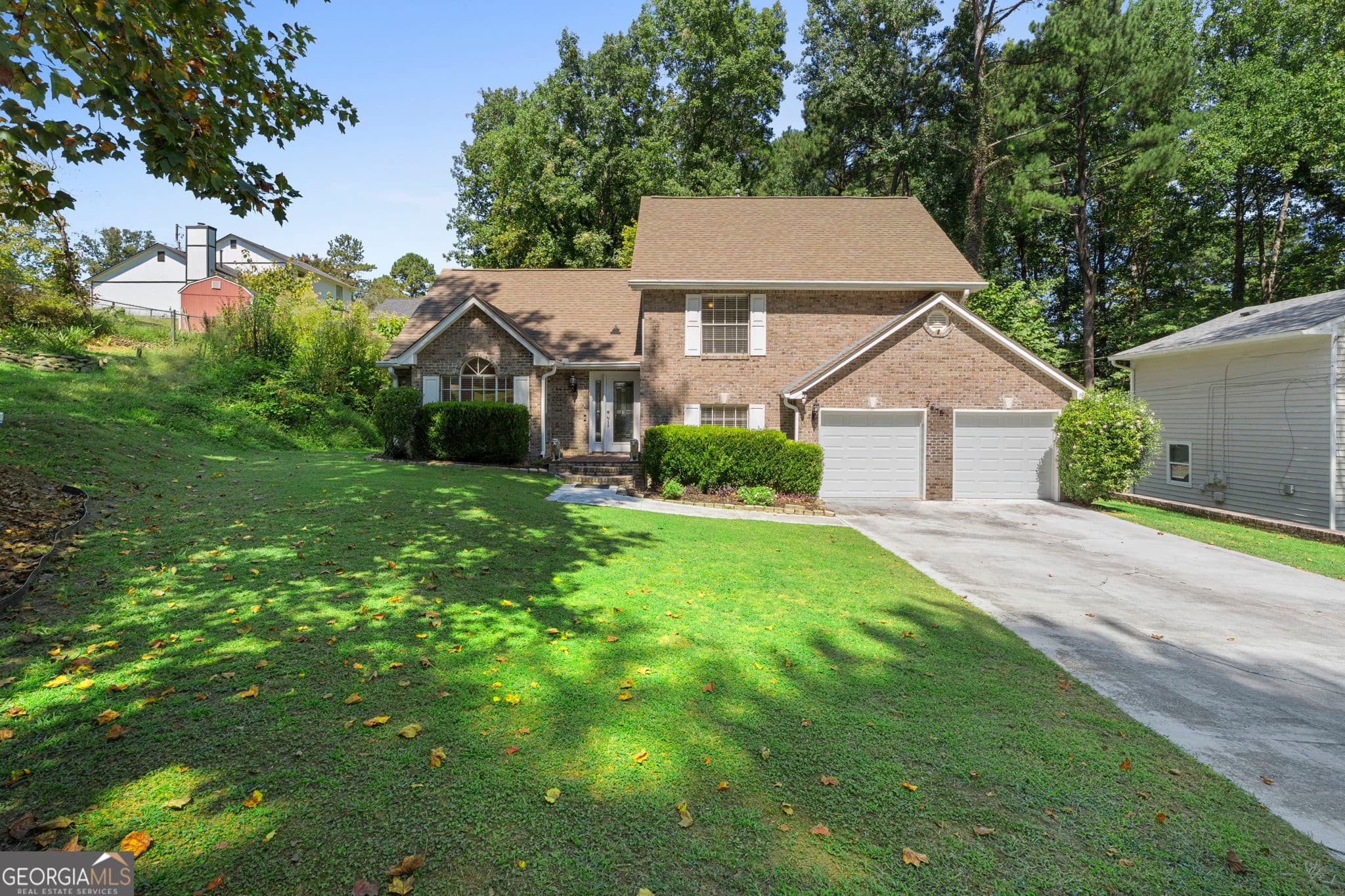 3 bedroom, 2.5 bathroom, 1,758 sq ft single family residence for sale at 2575 Ravencliff Road, Atlanta, GA 30349 — photo 3