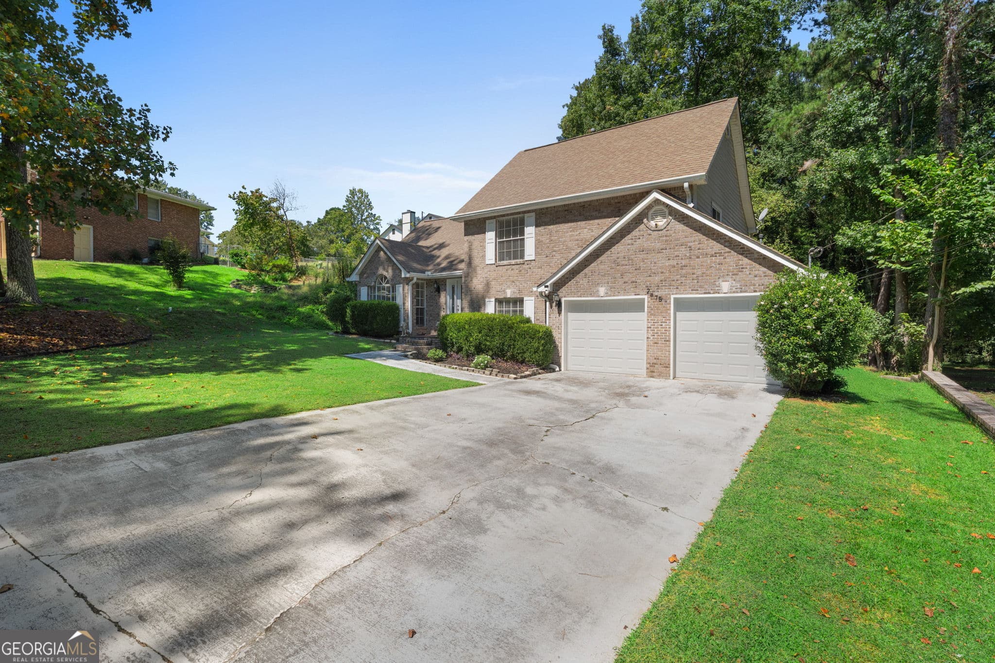 3 bedroom, 2.5 bathroom, 1,758 sq ft single family residence for sale at 2575 Ravencliff Road, Atlanta, GA 30349 — photo 5