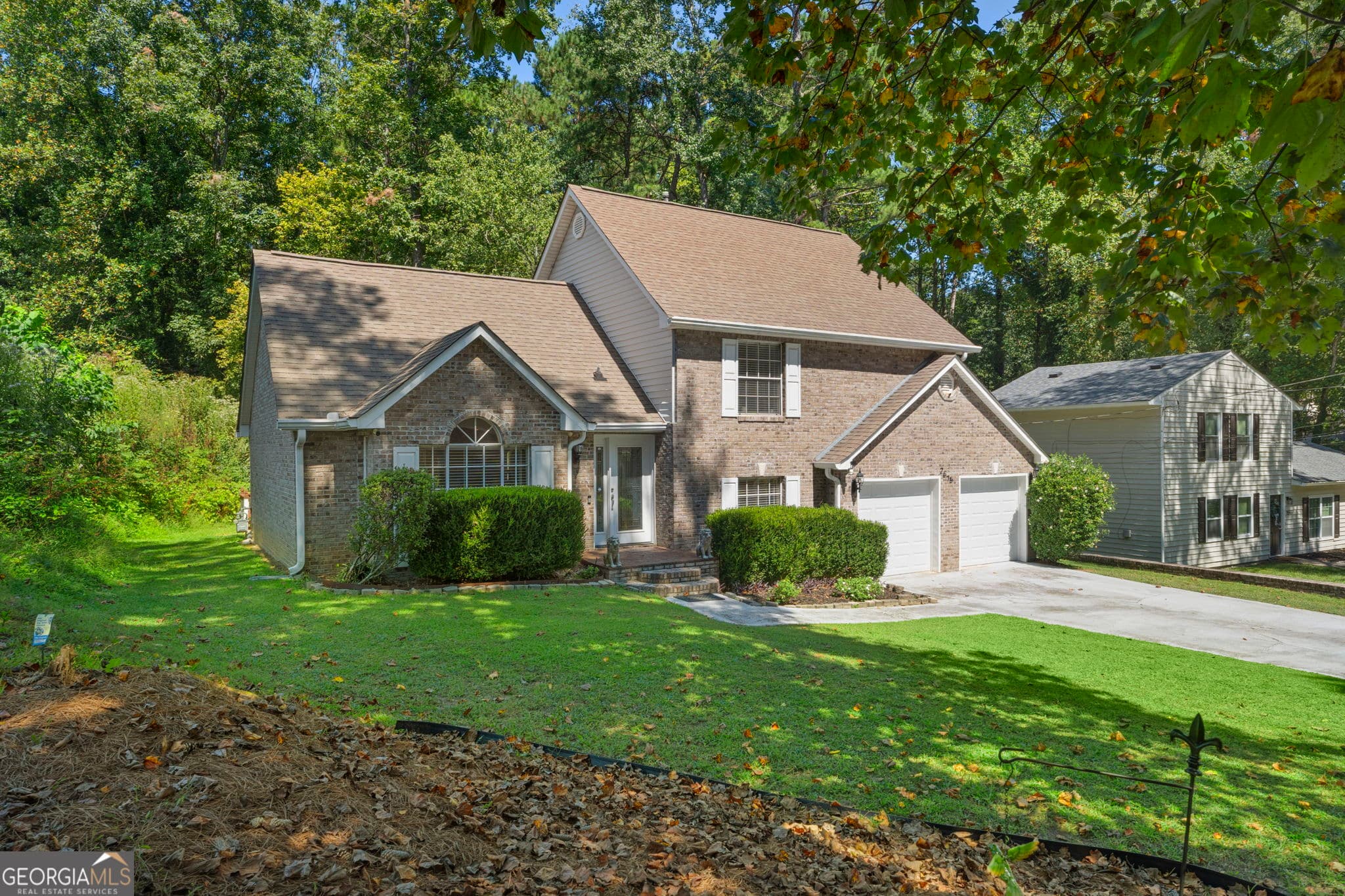 3 bedroom, 2.5 bathroom, 1,758 sq ft single family residence for sale at 2575 Ravencliff Road, Atlanta, GA 30349 — photo 4