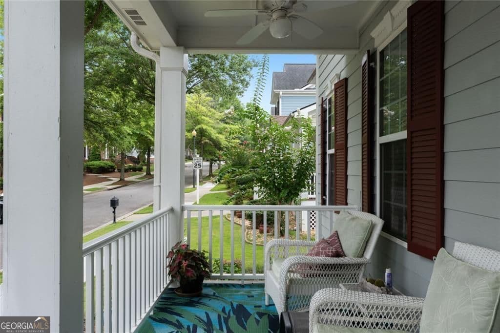 4 bedroom, 3 bathroom, 2,661 sq ft single family residence for sale at 105 Camford Stone Path, Fayetteville, GA 30214 — photo 4