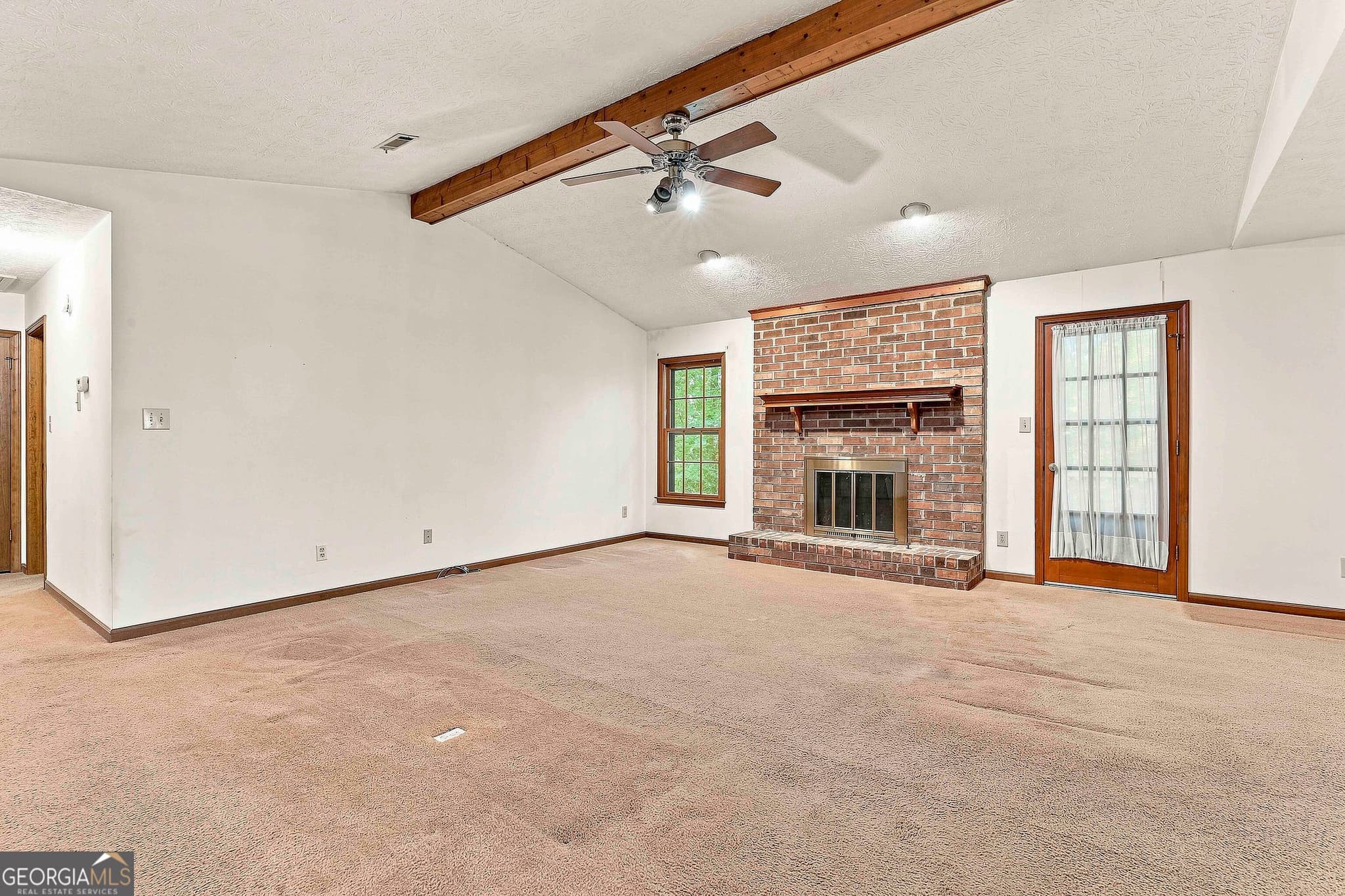 3 bedroom, 2 bathroom, 1,628 sq ft single family residence for sale at 170 Wendell Court, Fayetteville, GA 30215 — photo 6