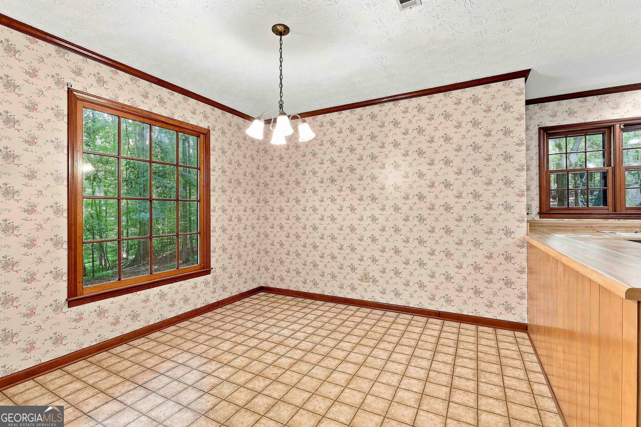 3 bedroom, 2 bathroom, 1,628 sq ft single family residence for sale at 170 Wendell Court, Fayetteville, GA 30215 — photo 10