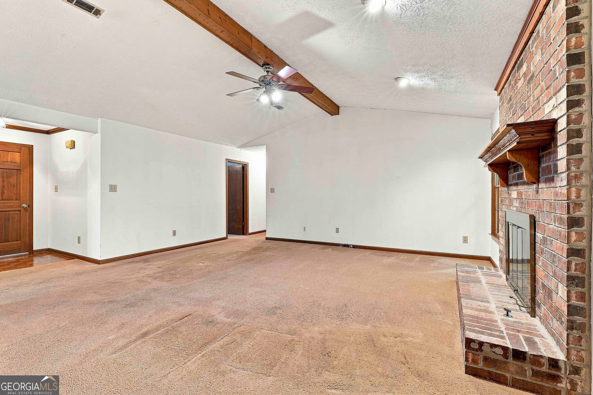 3 bedroom, 2 bathroom, 1,628 sq ft single family residence for sale at 170 Wendell Court, Fayetteville, GA 30215 — photo 8