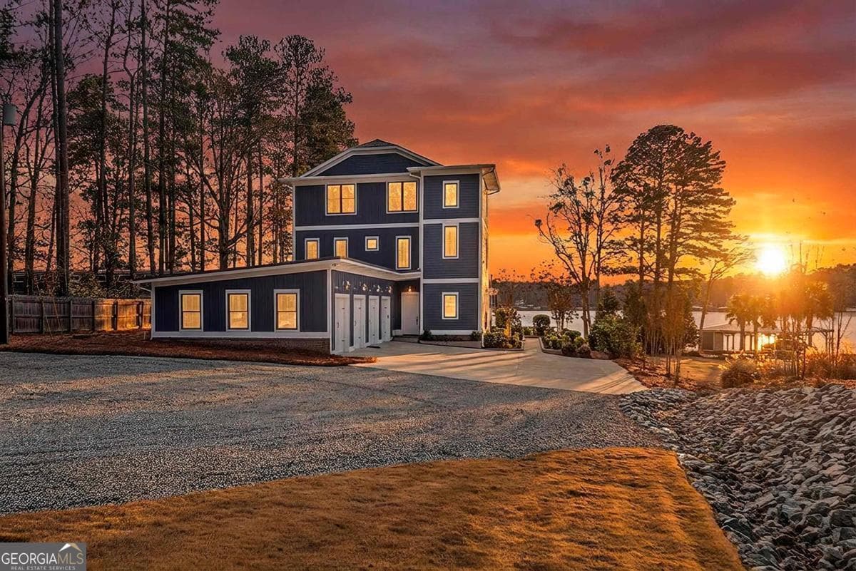 4 bedroom, 5 bathroom, 6,000 sq ft single family residence for sale at 312 Cold Branch Road, Eatonton, GA 31024 — photo 1 of 75