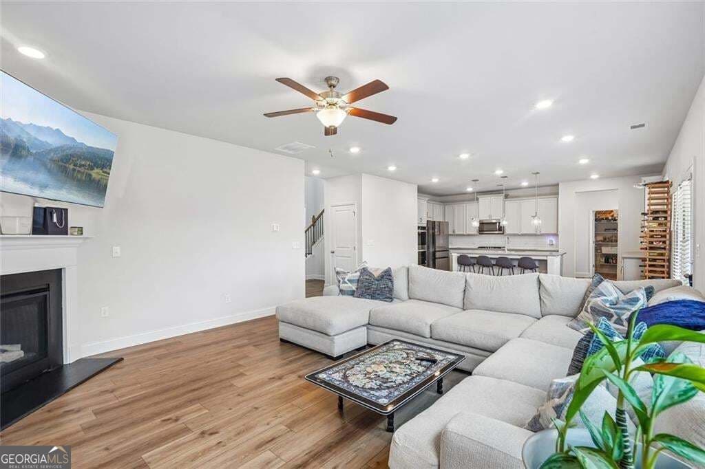 5 bedroom, 3 bathroom, 2,837 sq ft single family residence for sale at 217 Blue Iris Court, Winder, GA 30680 — photo 9