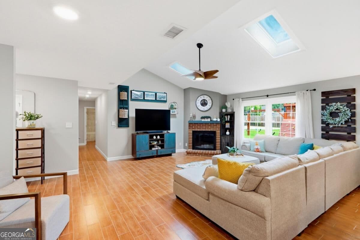3 bedroom, 2 bathroom, 1,489 sq ft single family residence for sale at 6 Coffee Woods Drive, Savannah, GA 31419 — photo 9