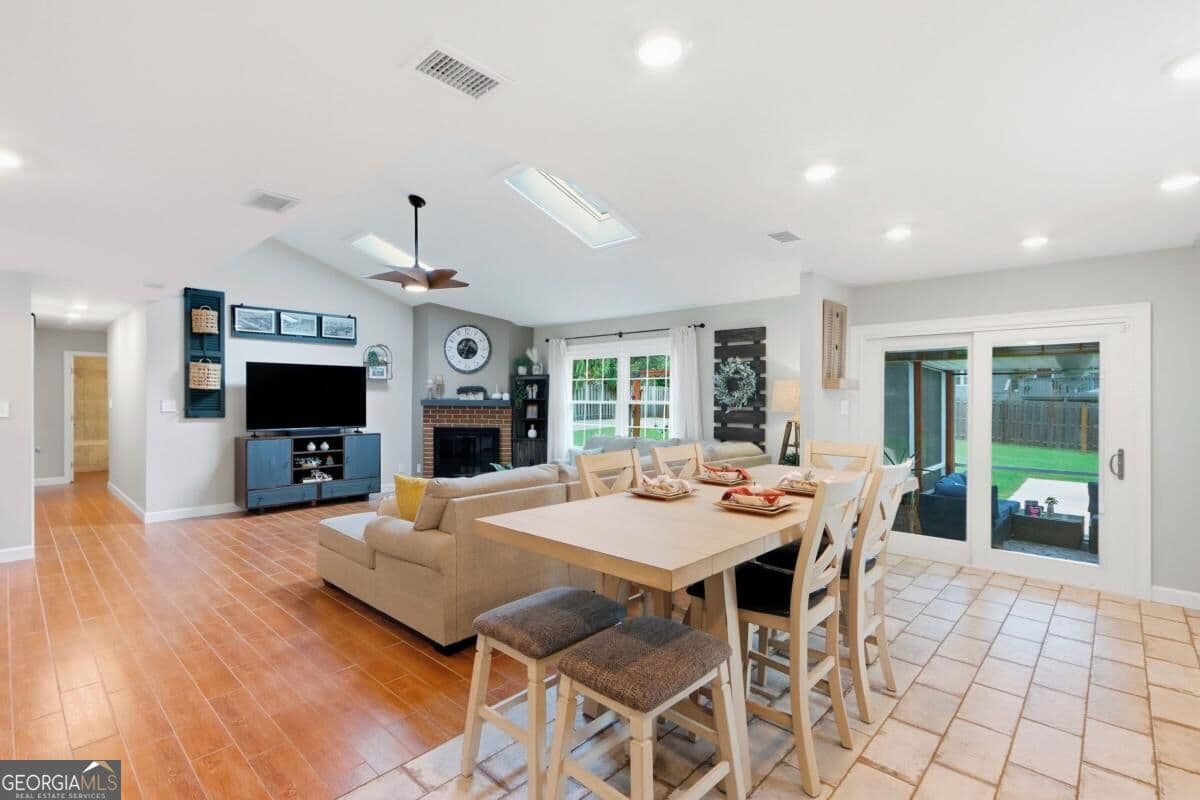 3 bedroom, 2 bathroom, 1,489 sq ft single family residence for sale at 6 Coffee Woods Drive, Savannah, GA 31419 — photo 10