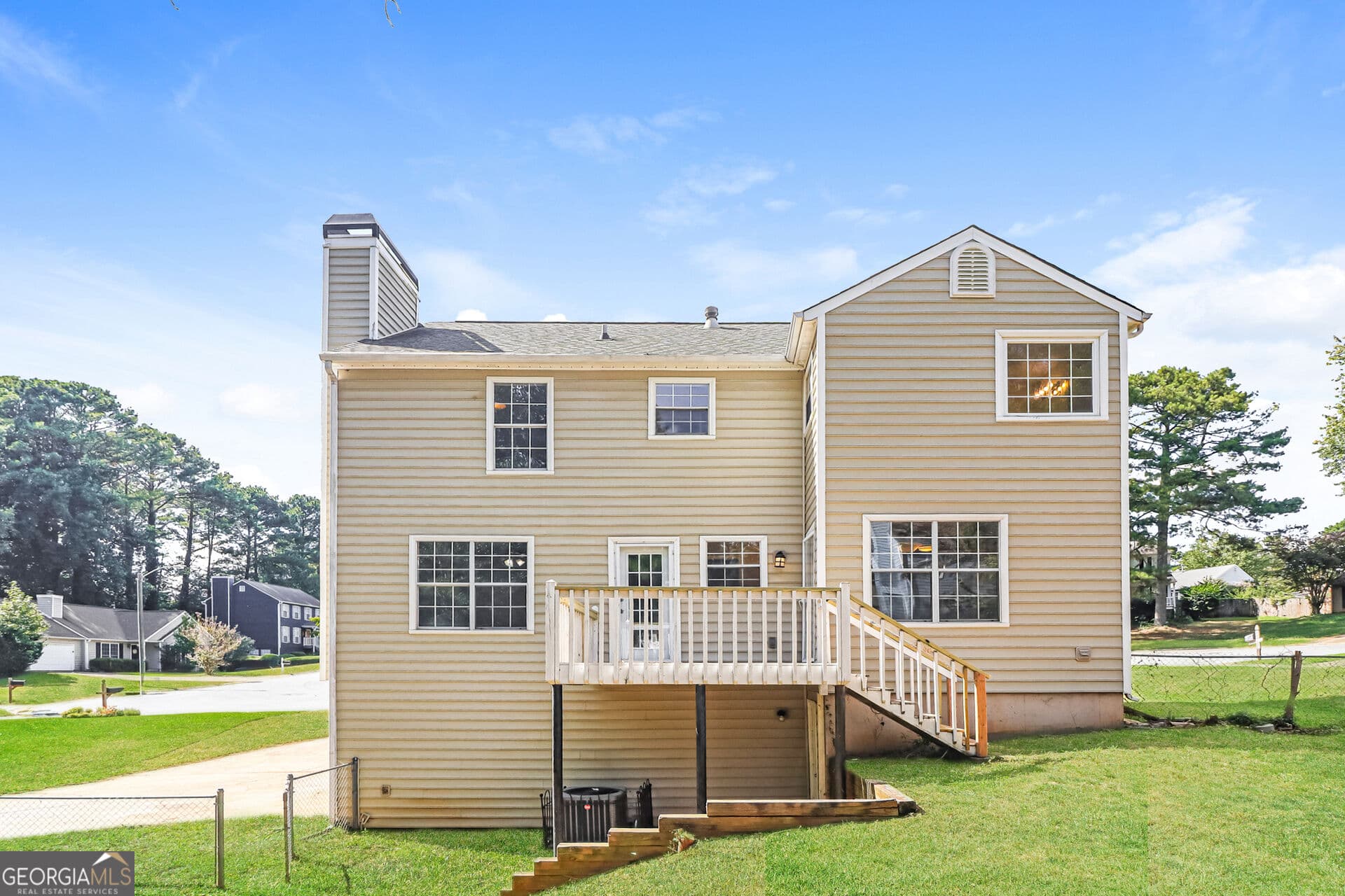 3 bedroom, 2.5 bathroom, 2,124 sq ft single family residence for sale at 4050 Paloverde Drive, Kennesaw, GA 30144 — photo 5