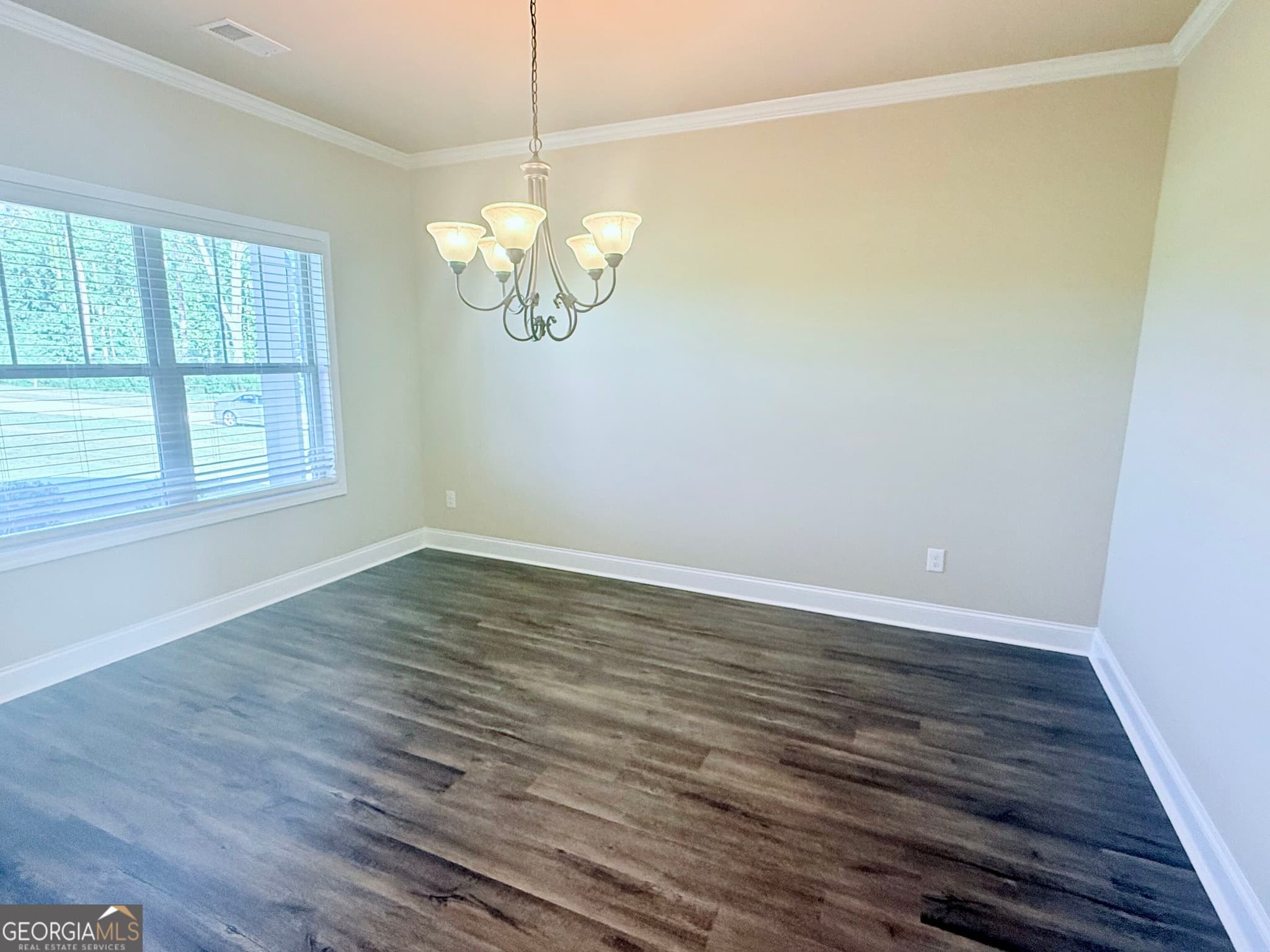 4 bedroom, 2.5 bathroom, 2,253 sq ft single family residence for rent at 145 Hounds Way, Griffin, GA 30224 for $2,200 a month — photo 7