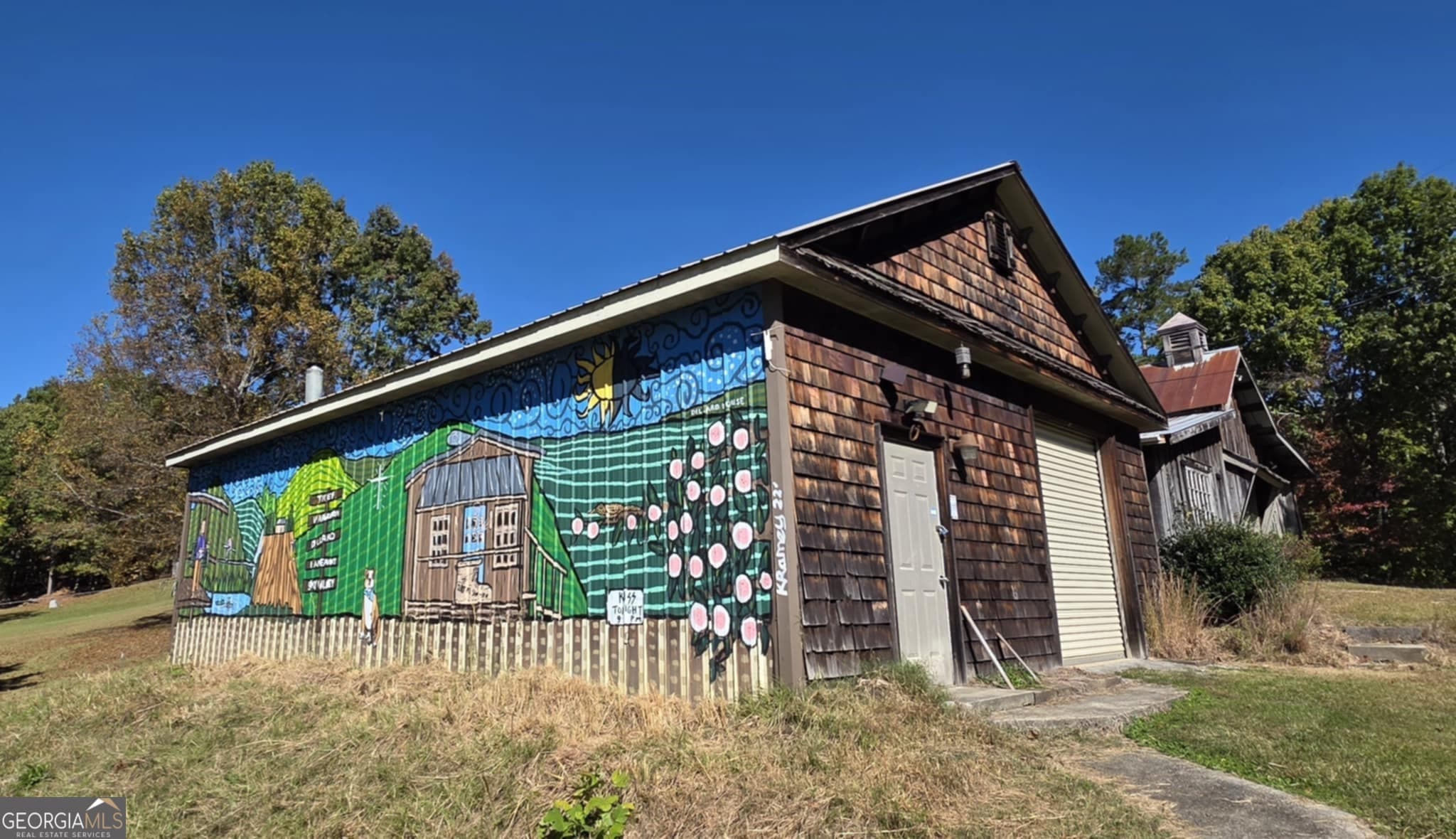 4 bedroom, 1.5 bathroom, 2,298 sq ft single family residence for sale at 1994 Camp Creek Road, Lakemont, GA 30552 — photo 7