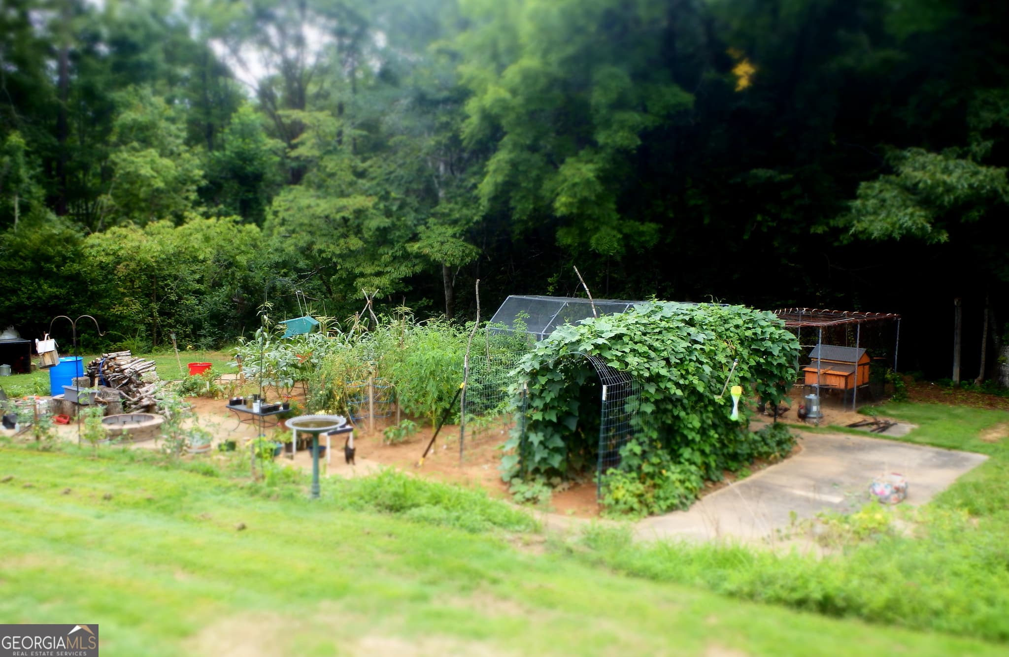 4 bedroom, 1.5 bathroom, 2,298 sq ft single family residence for sale at 1994 Camp Creek Road, Lakemont, GA 30552 — photo 5