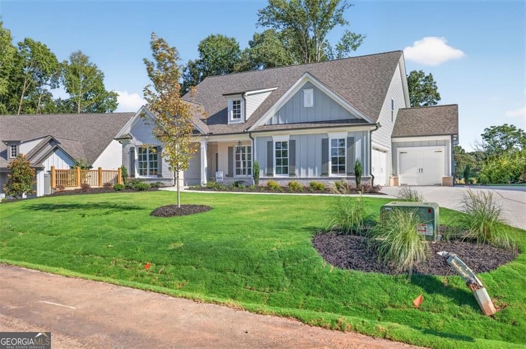 4 bedroom, 3 bathroom, 2,542 sq ft single family residence for sale at 4771 E Reed Road, Gainesville, GA 30507 — photo 3