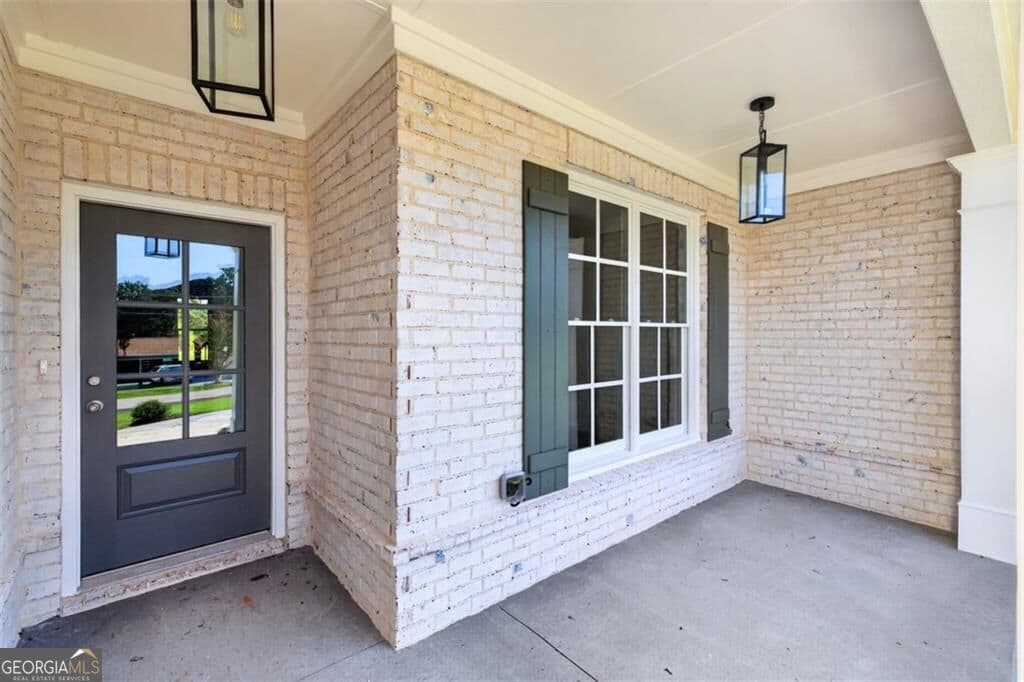 4 bedroom, 3 bathroom, 2,542 sq ft single family residence for sale at 4771 E Reed Road, Gainesville, GA 30507 — photo 5