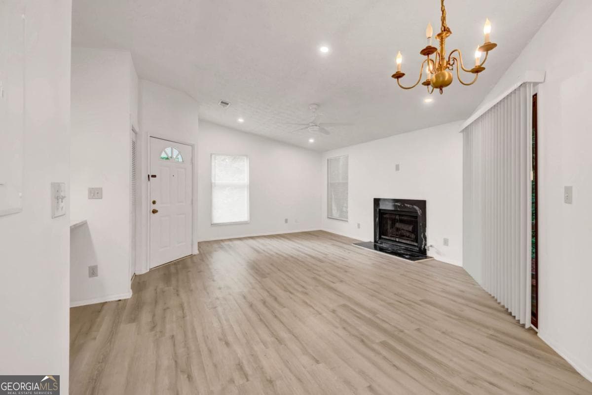1 bedroom, 1 bathroom, 810 sq ft condominium for sale at 1283 Keys Lake Drive, Brookhaven, GA 30319 — photo 7