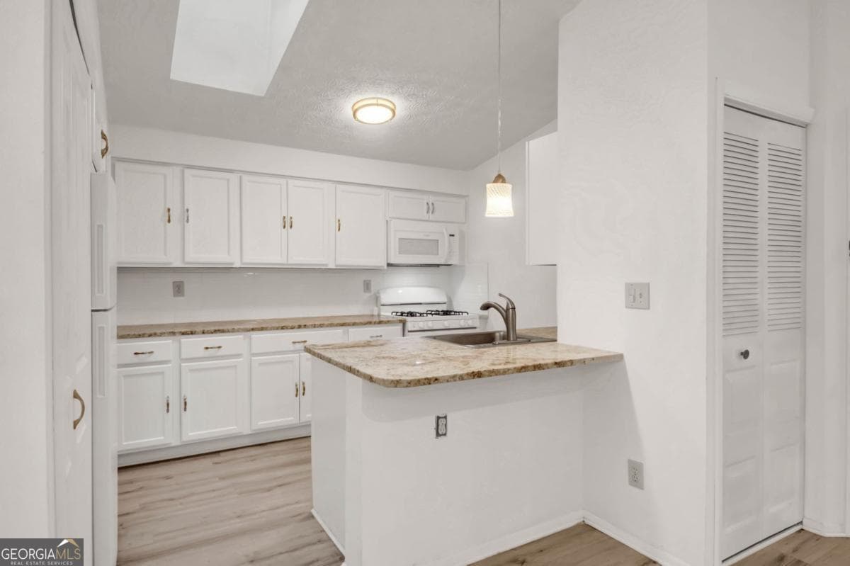 1 bedroom, 1 bathroom, 810 sq ft condominium for sale at 1283 Keys Lake Drive, Brookhaven, GA 30319 — photo 10