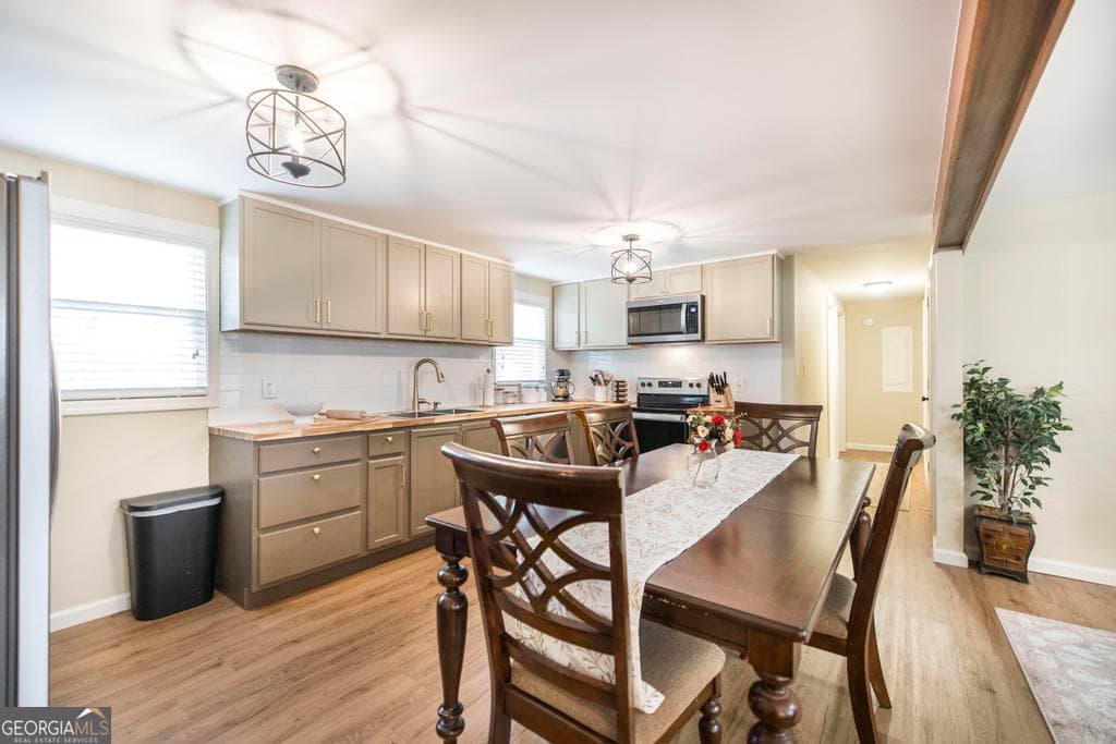3 bedroom, 1 bathroom, 936 sq ft single family residence for sale at 195 Wimberly Drive, Jeffersonville, GA 31044 — photo 10