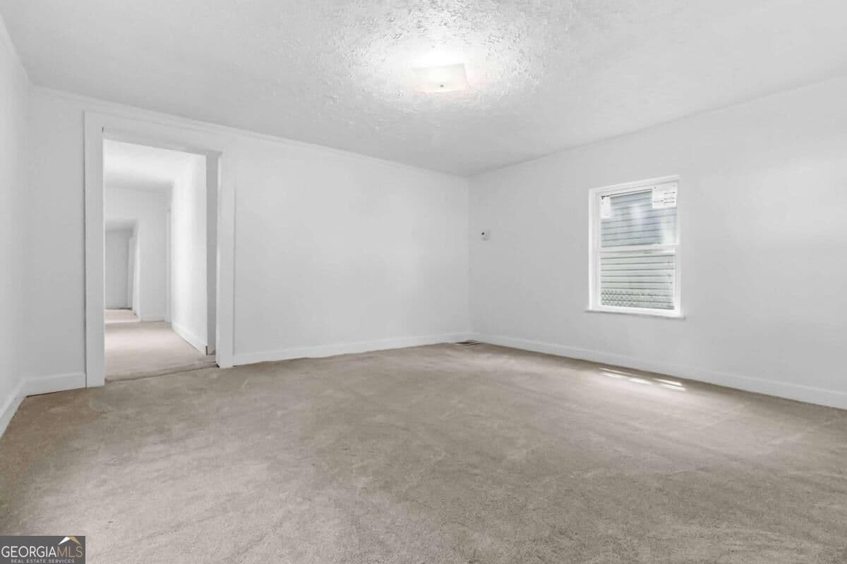 2 bedroom, 1 bathroom, 1,006 sq ft single family residence for sale at 712 Garibaldi Street, Atlanta, GA 30310 — photo 6