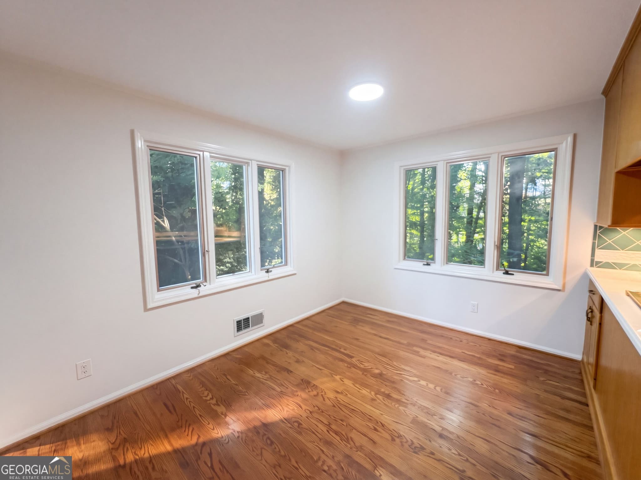 4 bedroom, 2.5 bathroom, 3,250 sq ft single family residence for sale at 744 Fairfield Drive, Marietta, GA 30068 — photo 6