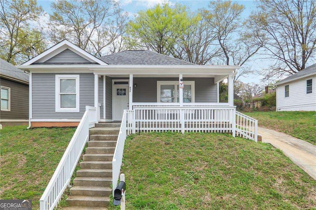 4 bedroom, 2 bathroom, 1,755 sq ft single family residence for sale at 652 Hugh Street, Atlanta, GA 30310