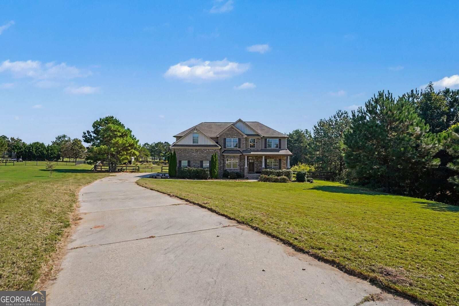 5 bedroom, 4 bathroom, 3,474 sq ft single family residence for sale at 160 Feather Lane, Jackson, GA 30233 — photo 8