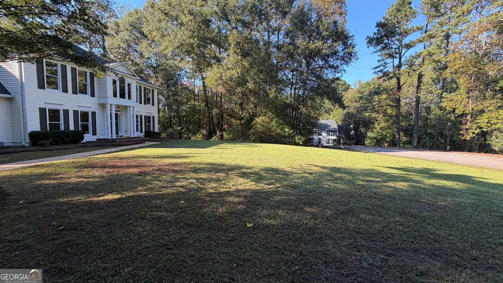 4 bedroom, 2.5 bathroom, 2,897 sq ft single family residence for sale at 6 Summit Lane, Newnan, GA 30263 — photo 3
