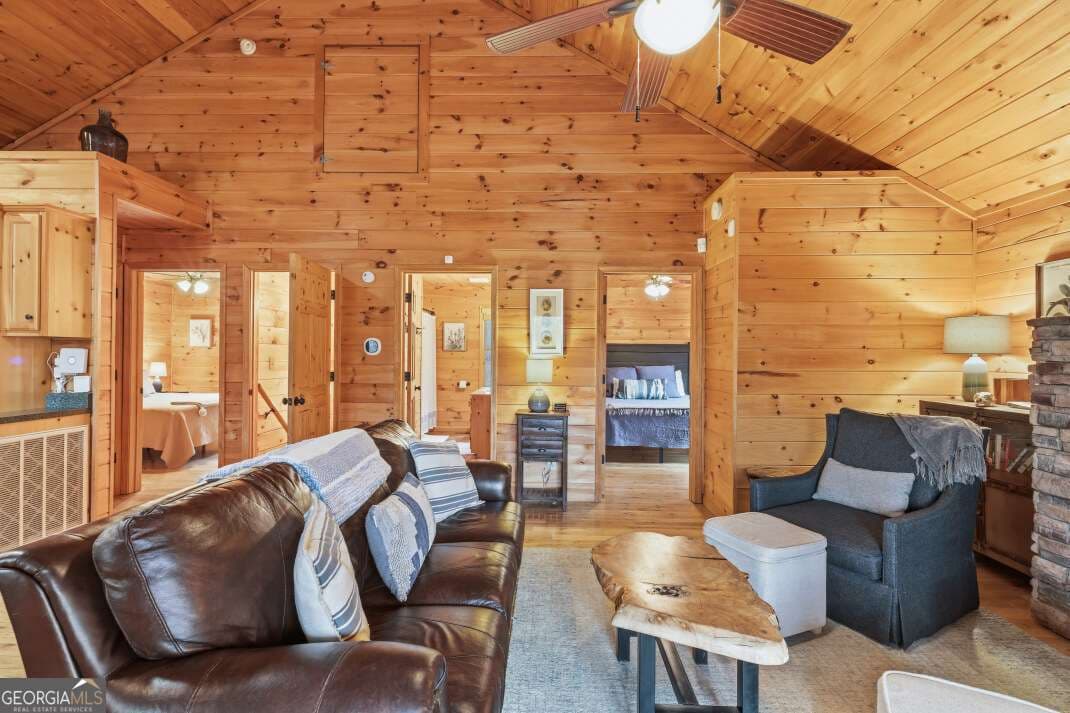 3 bedroom, 2 bathroom, 1,792 sq ft cabin,single family residence for sale at 145 Fox Run Lane, Blue Ridge, GA 30513 — photo 3