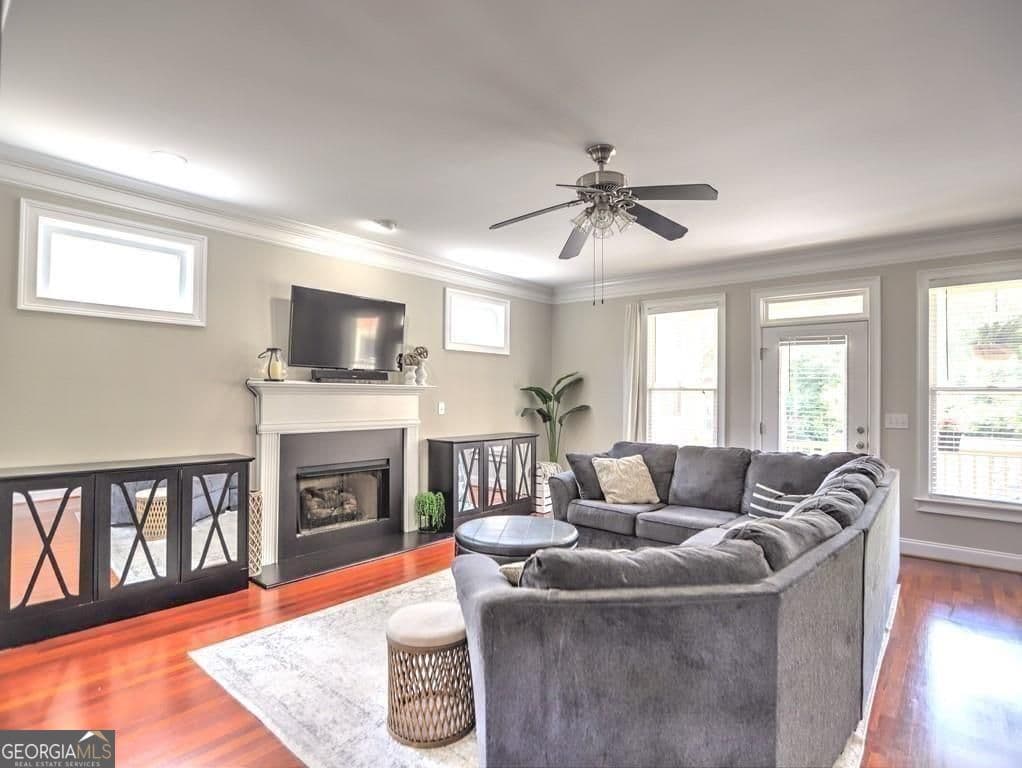 4 bedroom, 3.5 bathroom, 1,884 sq ft townhouse for sale at 1079 Marietta Boulevard 19, Atlanta, GA 30318 — photo 6
