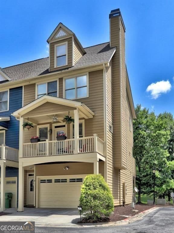 4 bedroom, 3.5 bathroom, 1,884 sq ft townhouse for sale at 1079 Marietta Boulevard 19, Atlanta, GA 30318 — photo 1 of 37